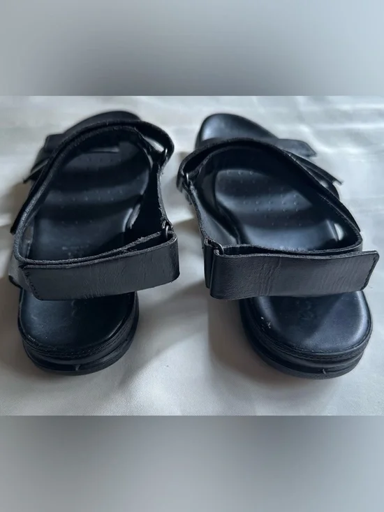 Ecco Black Triple-Strap Leather Sandals - Picture 6 of 12
